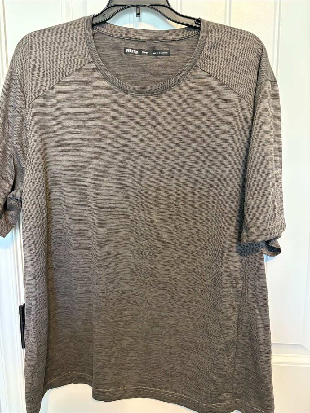 Reiss Men’s Gray Heather Short Sleeve Crewneck Shirt